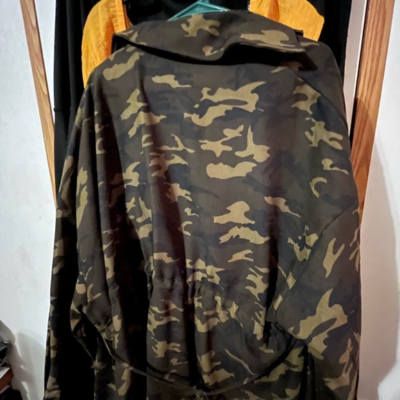 Camo  jacket - Picture 3 of 3
